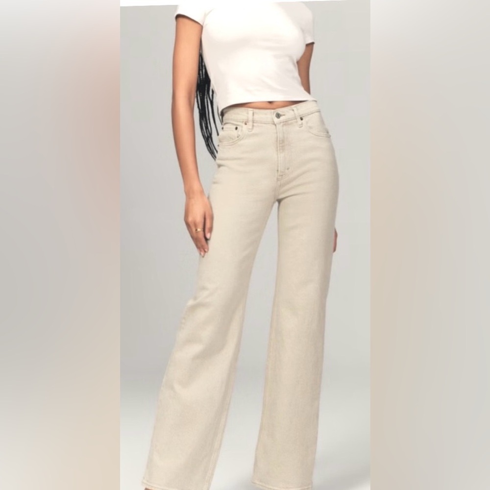 Zara Jeans Flare Leg High Waisted Stretchy Cotton Khaki in Tan Beige Size 4